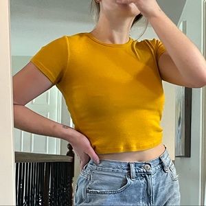 Forever 21 Cropped Tee Size S